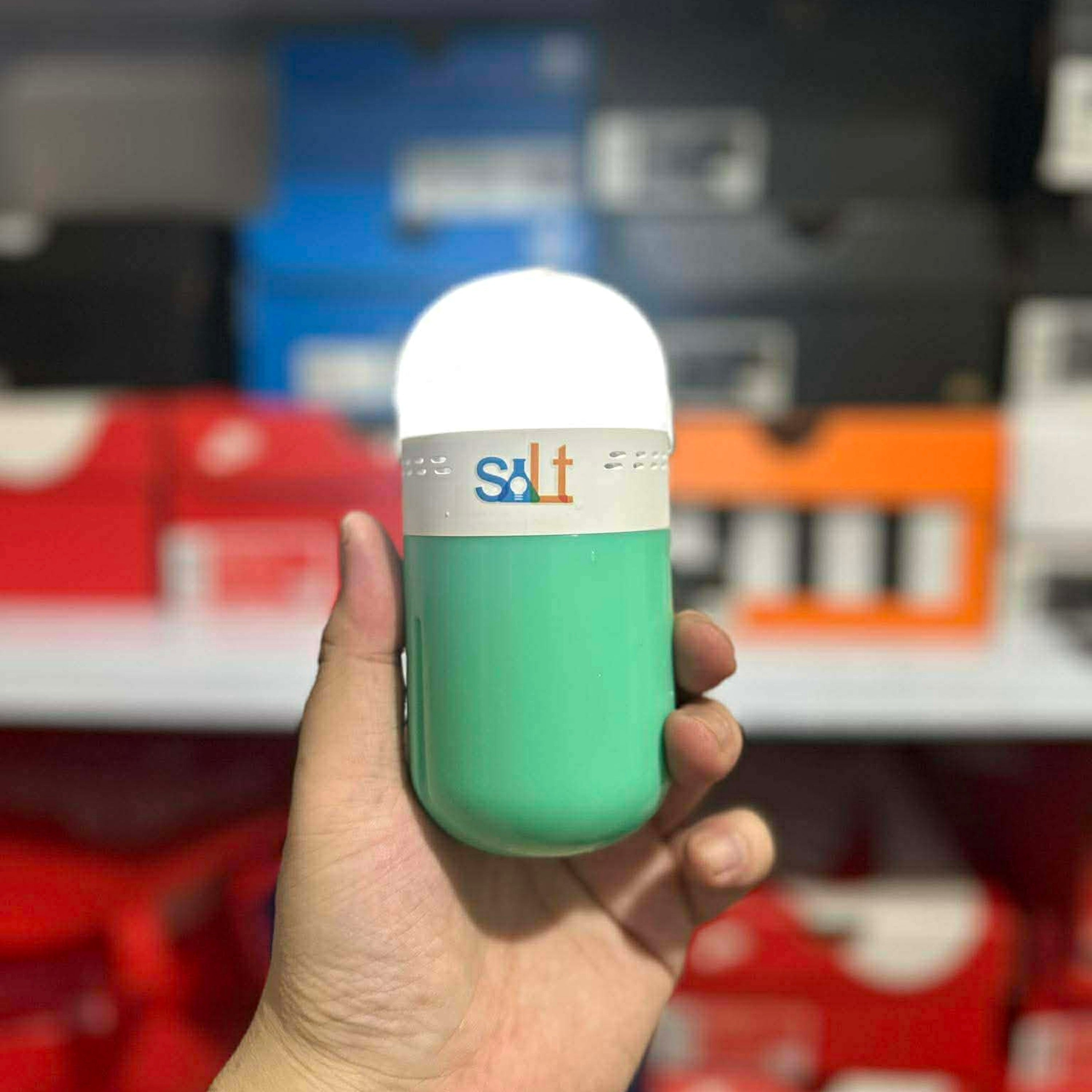 SALt-Go (Salt Water Lamp) - A Metal-Air Based Lamp Powered by Saltwater