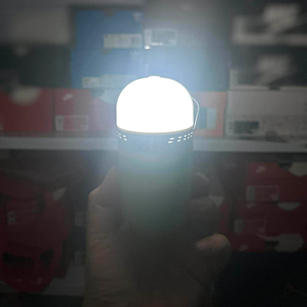 SALt-Go (Salt Water Lamp) - A Metal-Air Based Lamp Powered by Saltwater